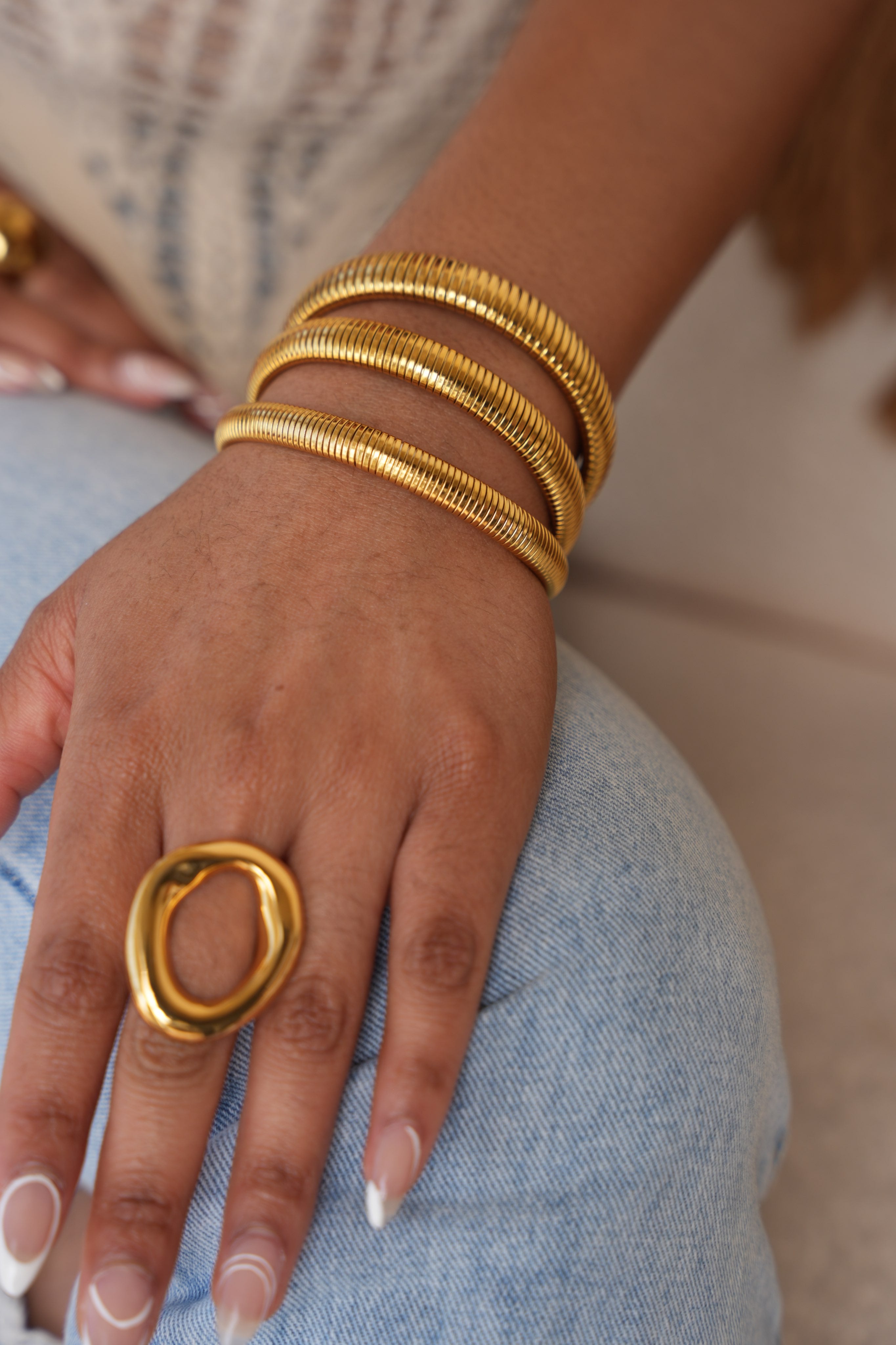 Lea Coil Bangle Set