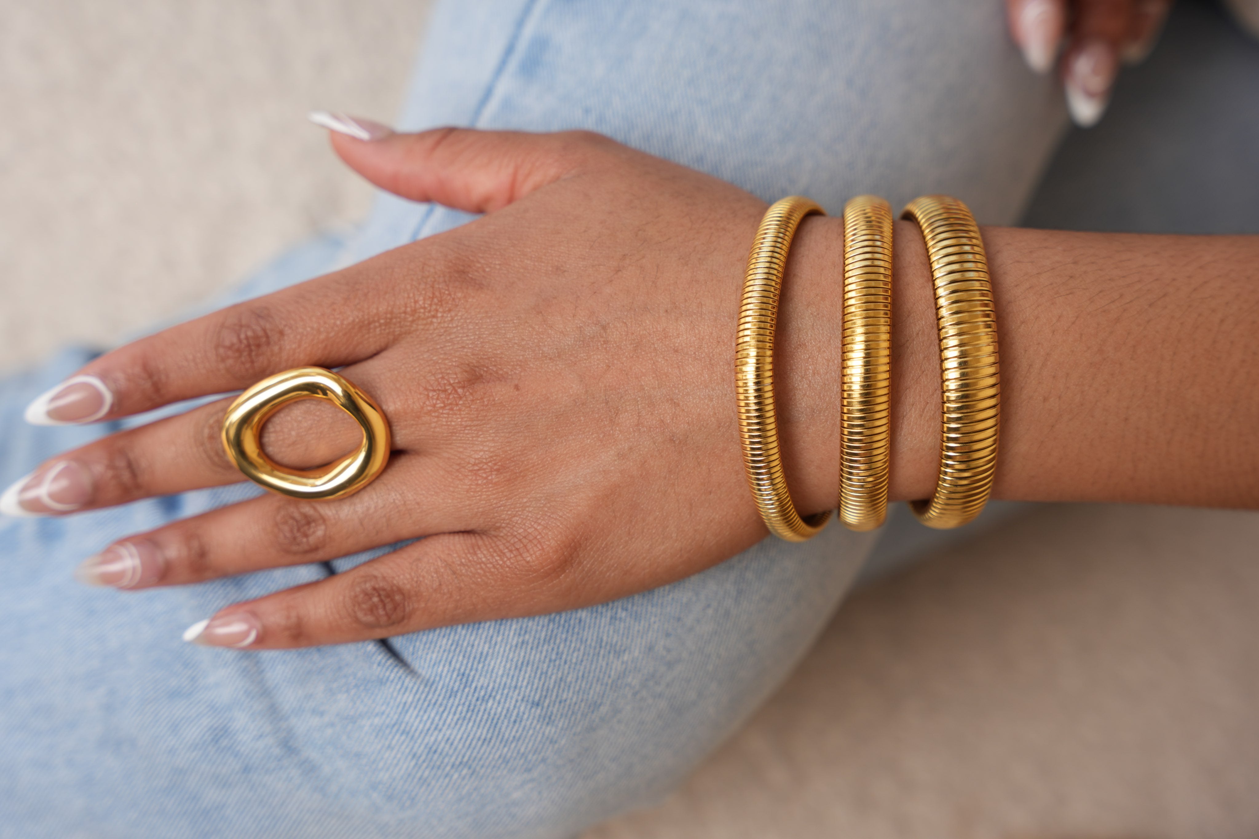 Lea Coil Bangle Set