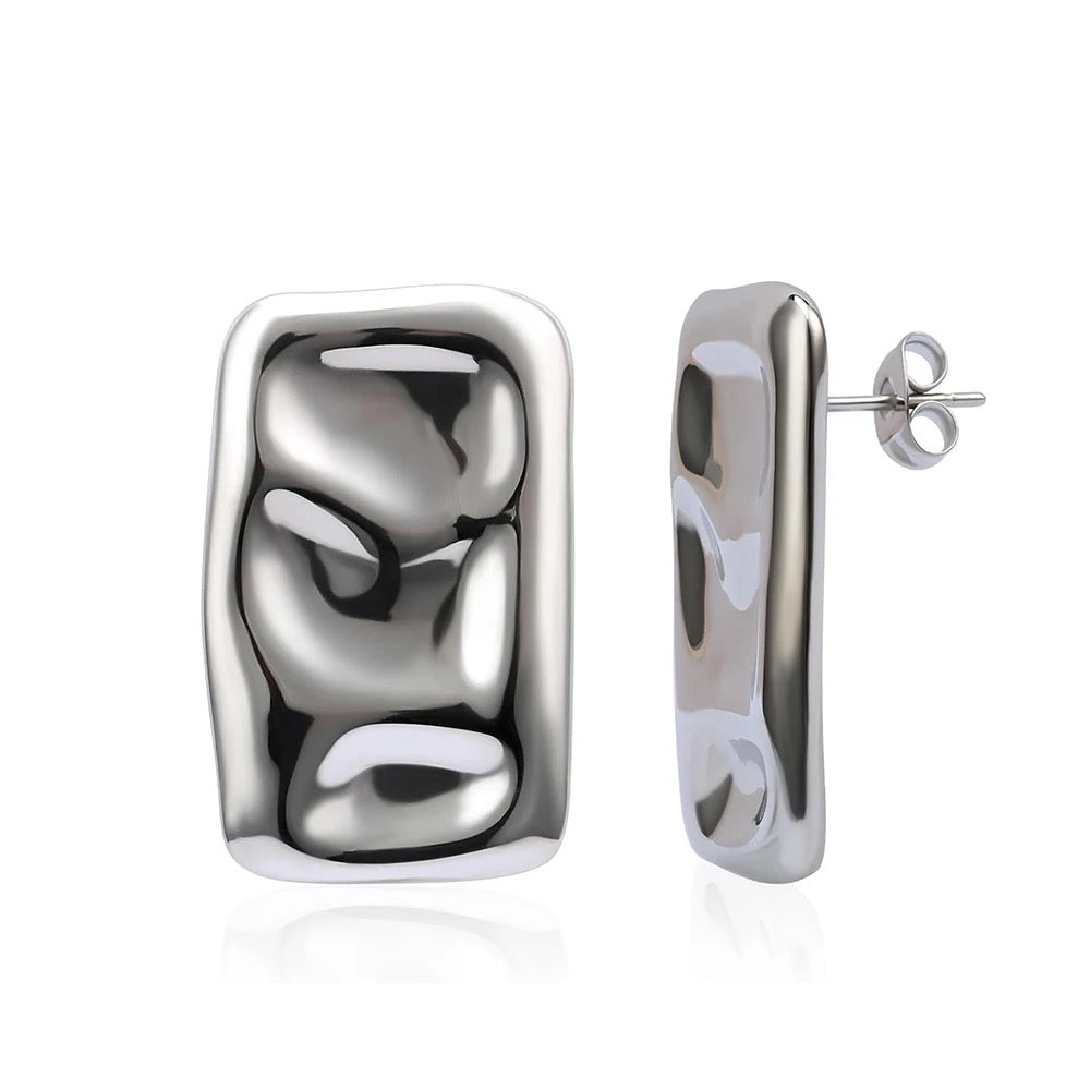 Jane “Silver” Wavy Square Earrings